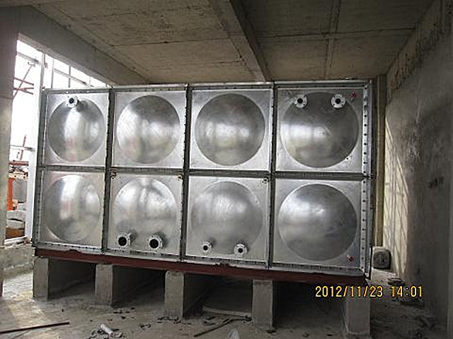 什么是不锈钢保温水箱？