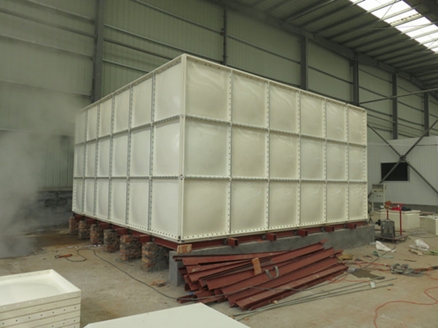 FRP water tank